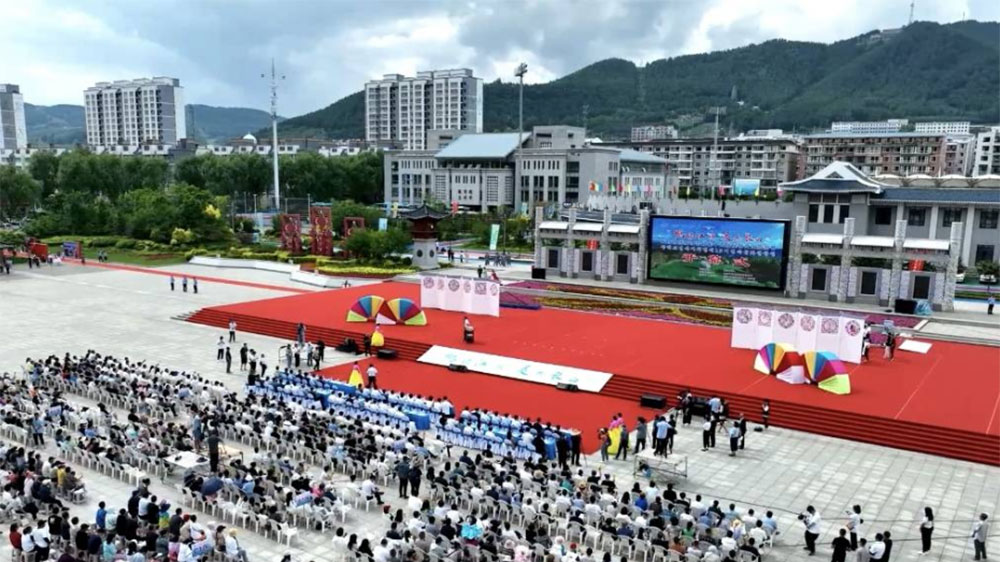 吉林：長(zhǎng)白朝鮮族自治縣第十五屆民俗文化旅游節(jié)開(kāi)幕，實(shí)現(xiàn)全域旅游產(chǎn)業(yè)高質(zhì)量發(fā)展！